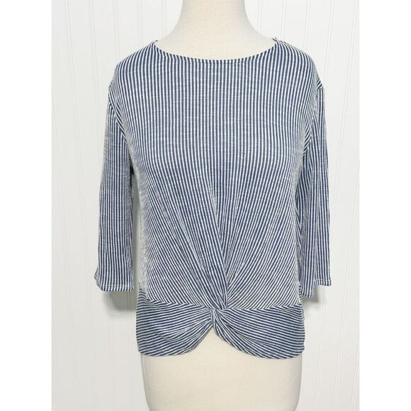 Anthropologie W5 Textured Striped‎ Knotted Front Top Blue White Size Medium - Picture 9 of 9